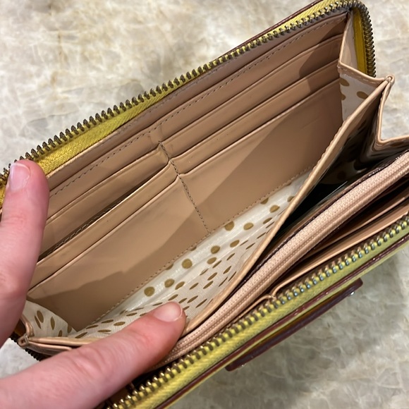 Kate Spade Wallet - Picture 5 of 7